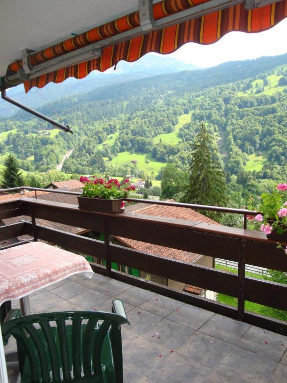 Hotel Old-Jnn Saas im Prattigau Quarto foto