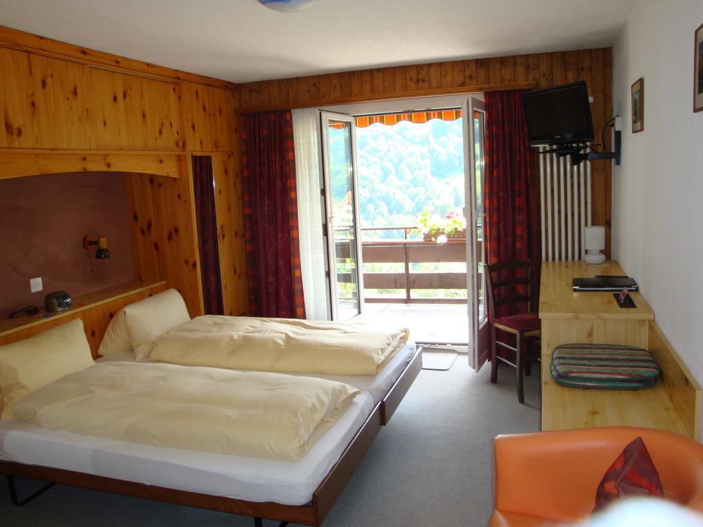 Hotel Old-Jnn Saas im Prattigau Exterior foto